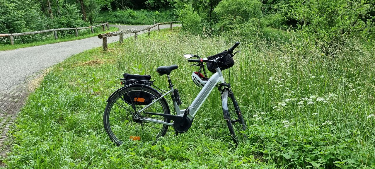 Rower elektryczny do miasta, na wieś i na dłuższe trasy – komu sprawdzi się najlepiej?